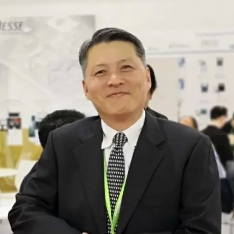 Profile Picture of YK Siu
